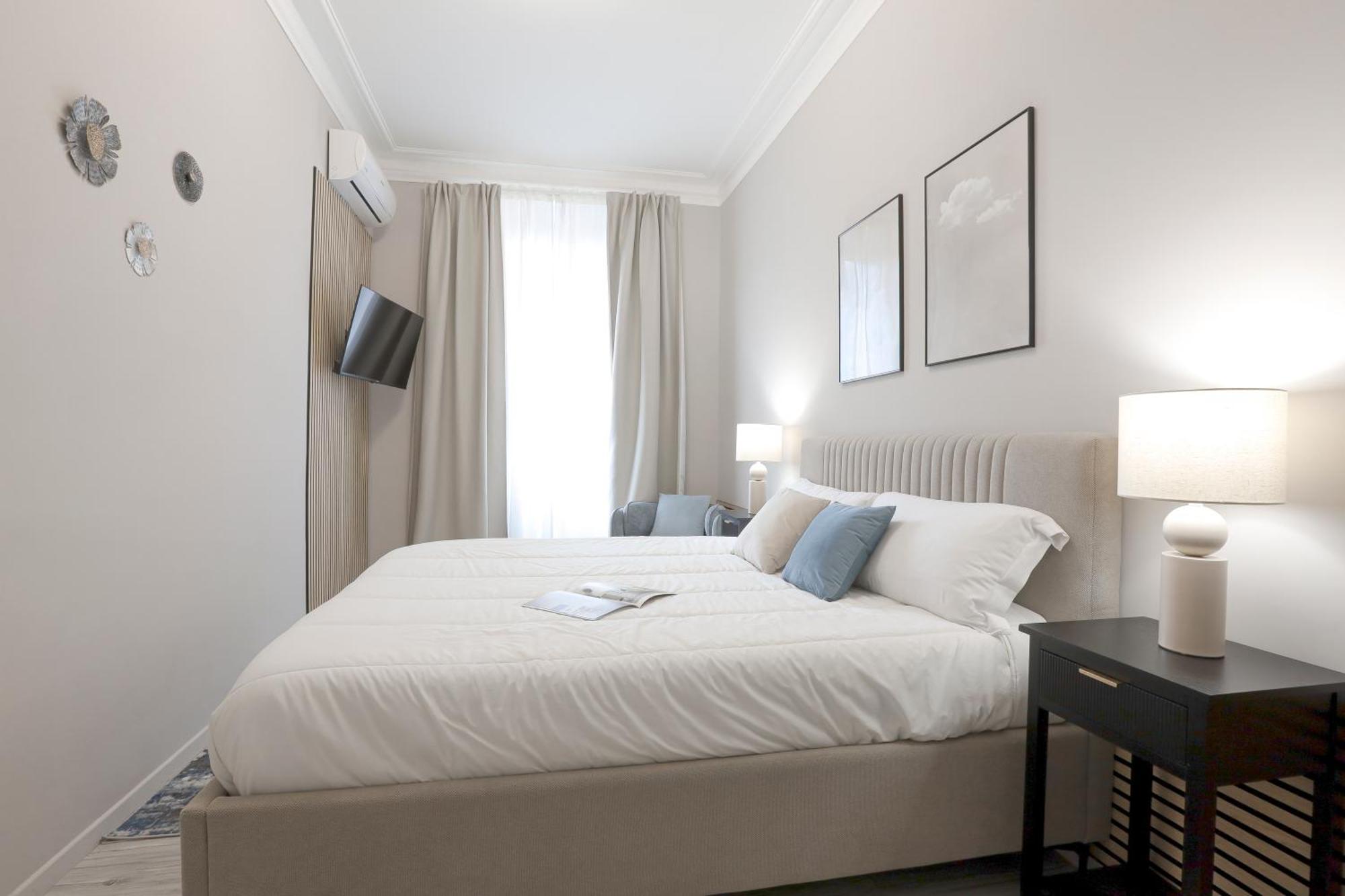 Piramide Deluxe Apartment Roma Esterno foto